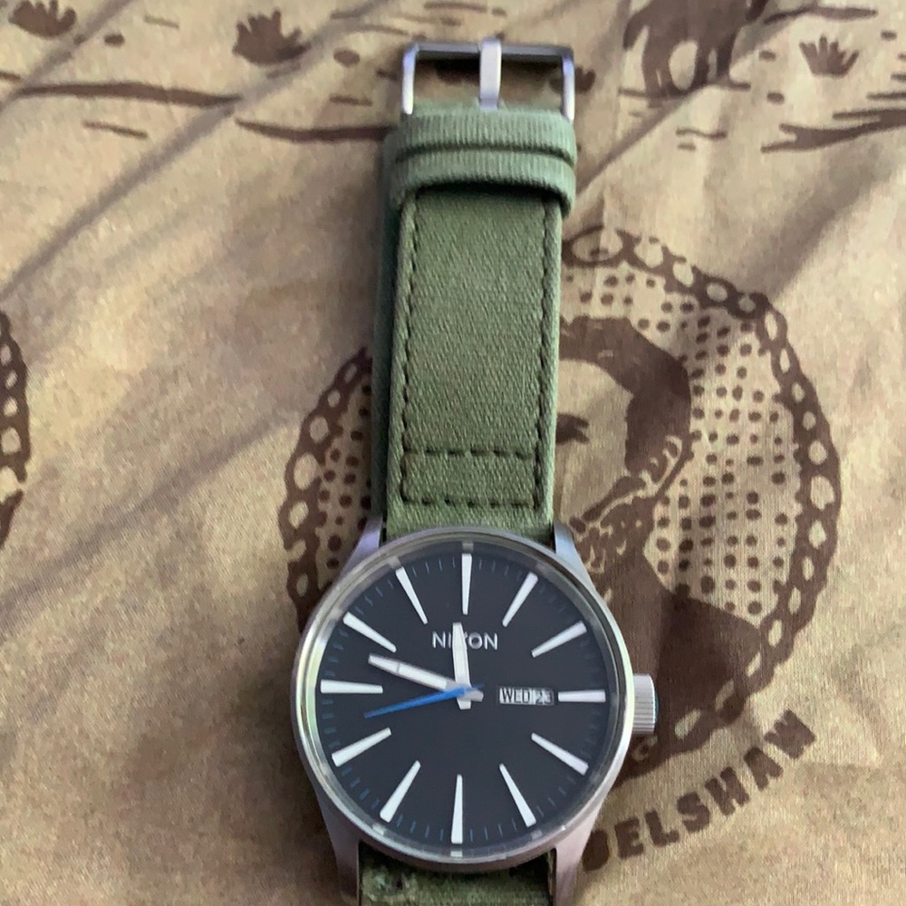 Nixon watch
